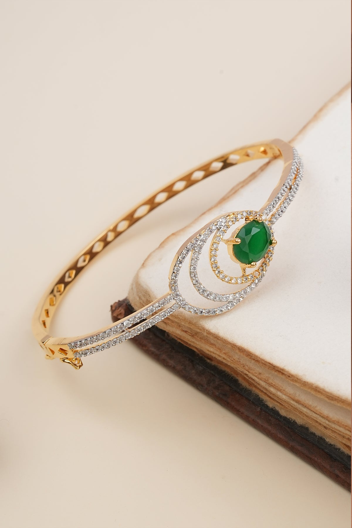 Emerald Stone Gold Kada Bracelet