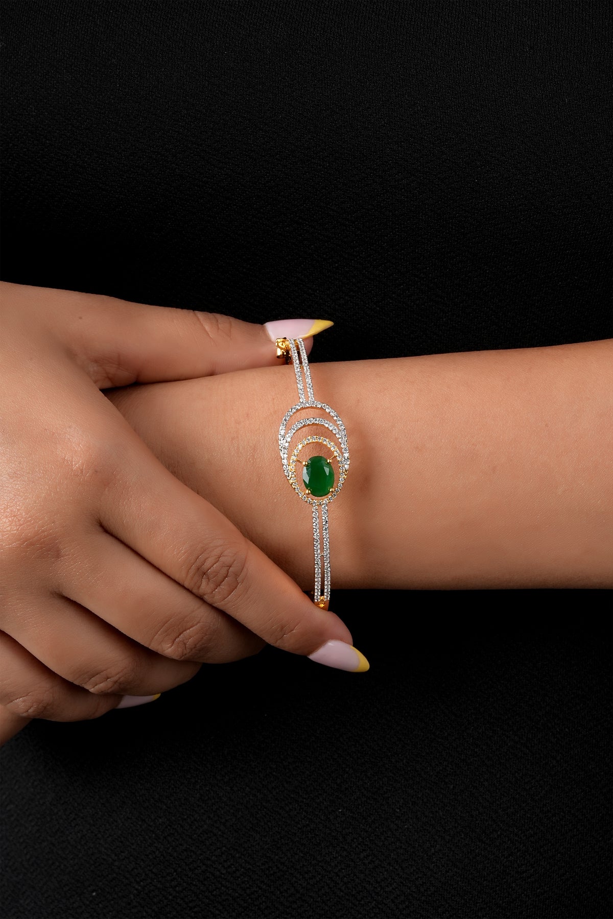 Emerald Stone Gold Kada Bracelet