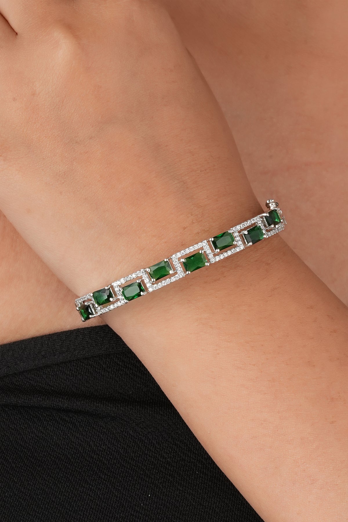 Brass emeradal dimond bracelate