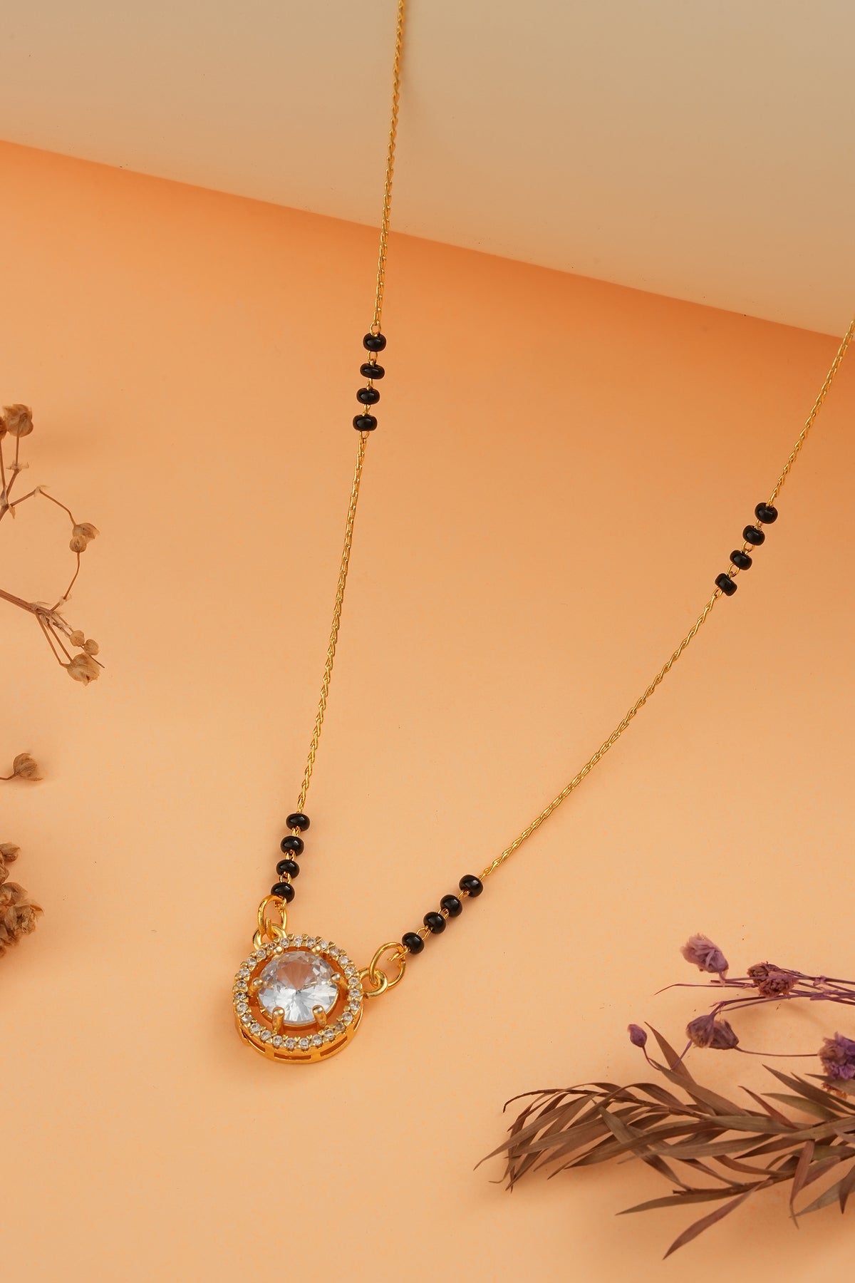 Halo Solitaire Mangalsutra - side view