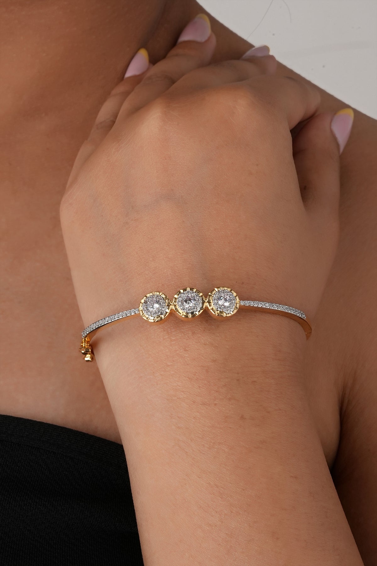 Women Brass American Diamond Gold-Plated Bracelet