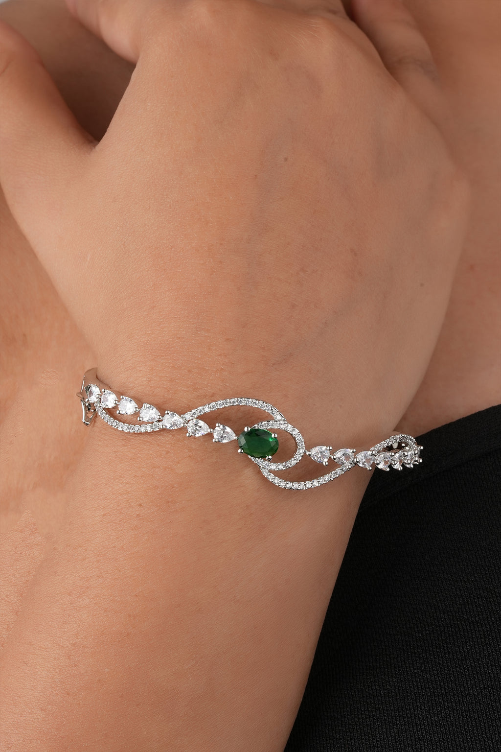 Rhodium-Plated Emerald Green Stone Wave Bracelet