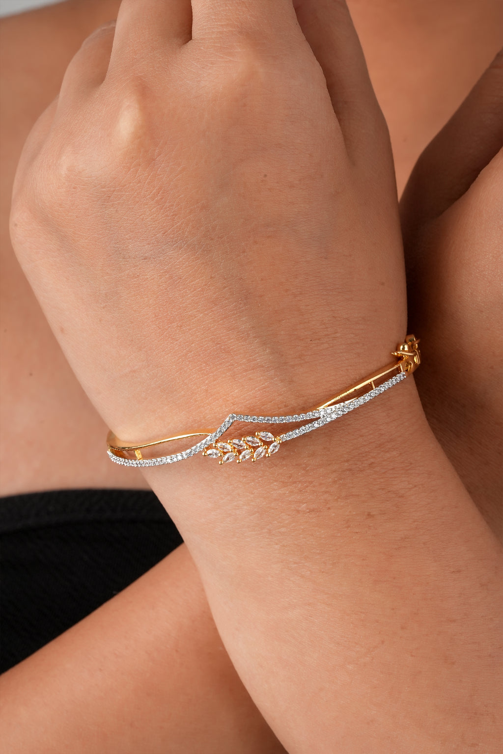 brass gold leaf american diamond cuff bracelate