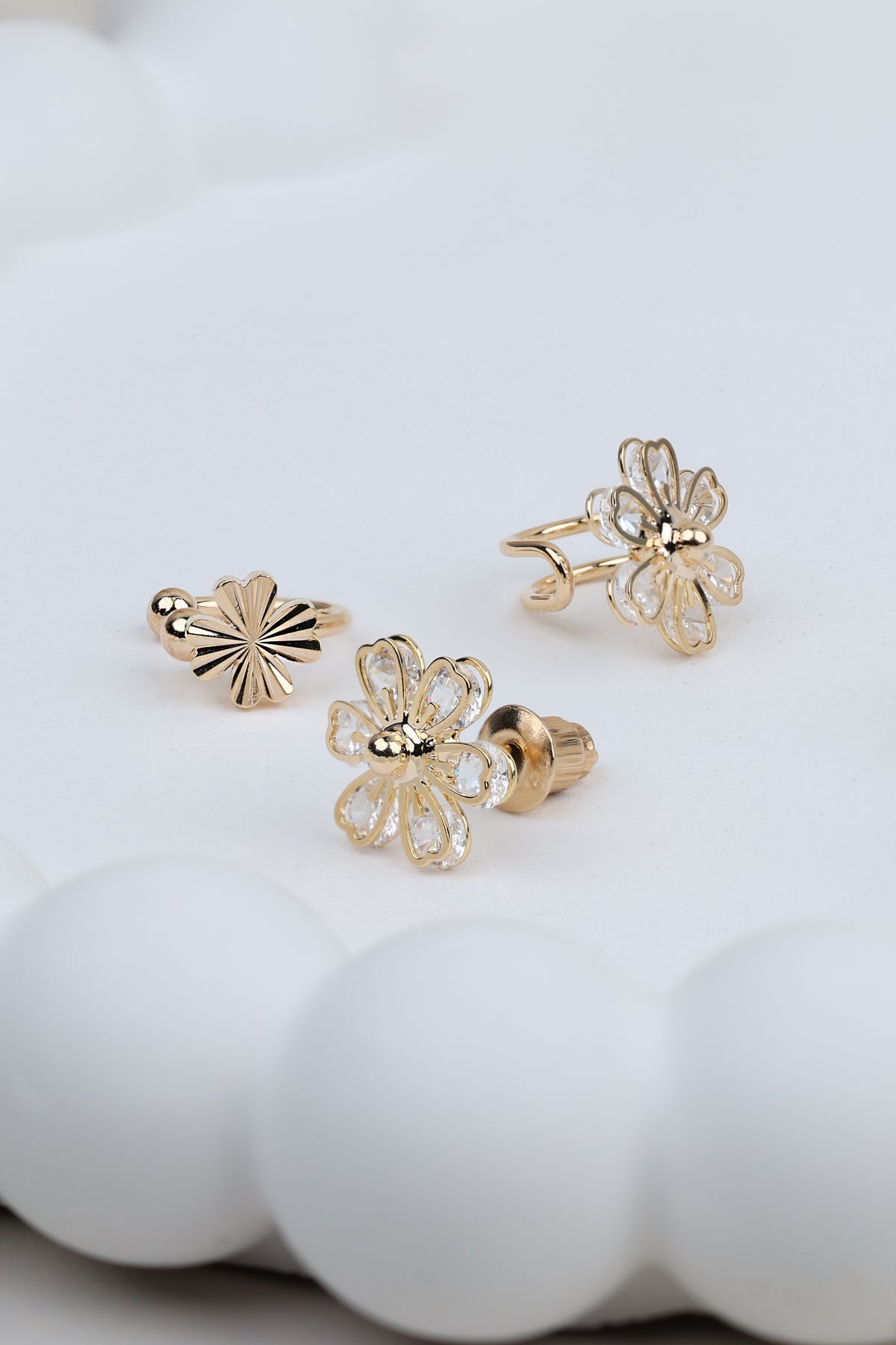 Dainty Floral Ear Cuff Stud Set in Gold
