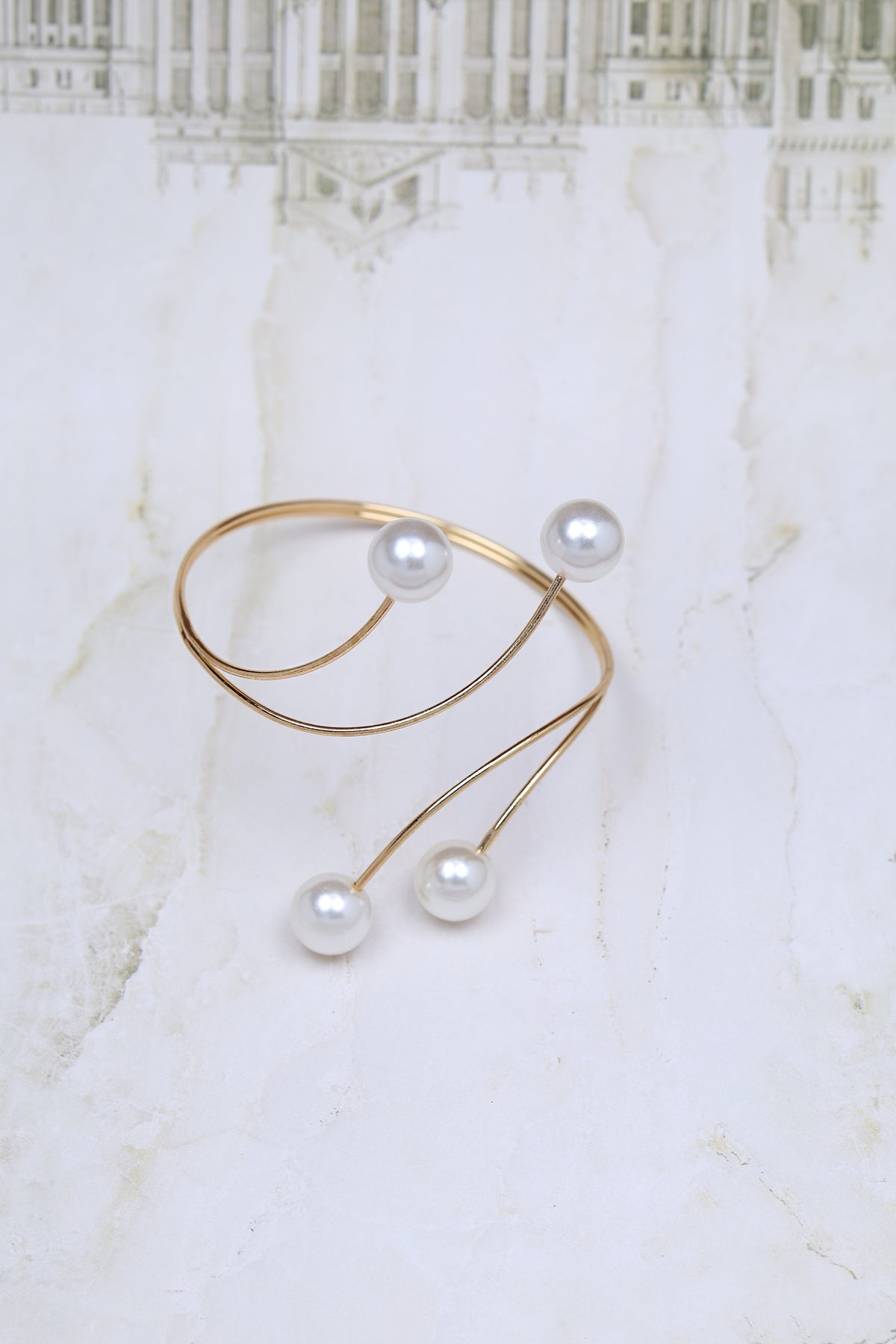 Dainty Pearl Orbit Arm Cuff