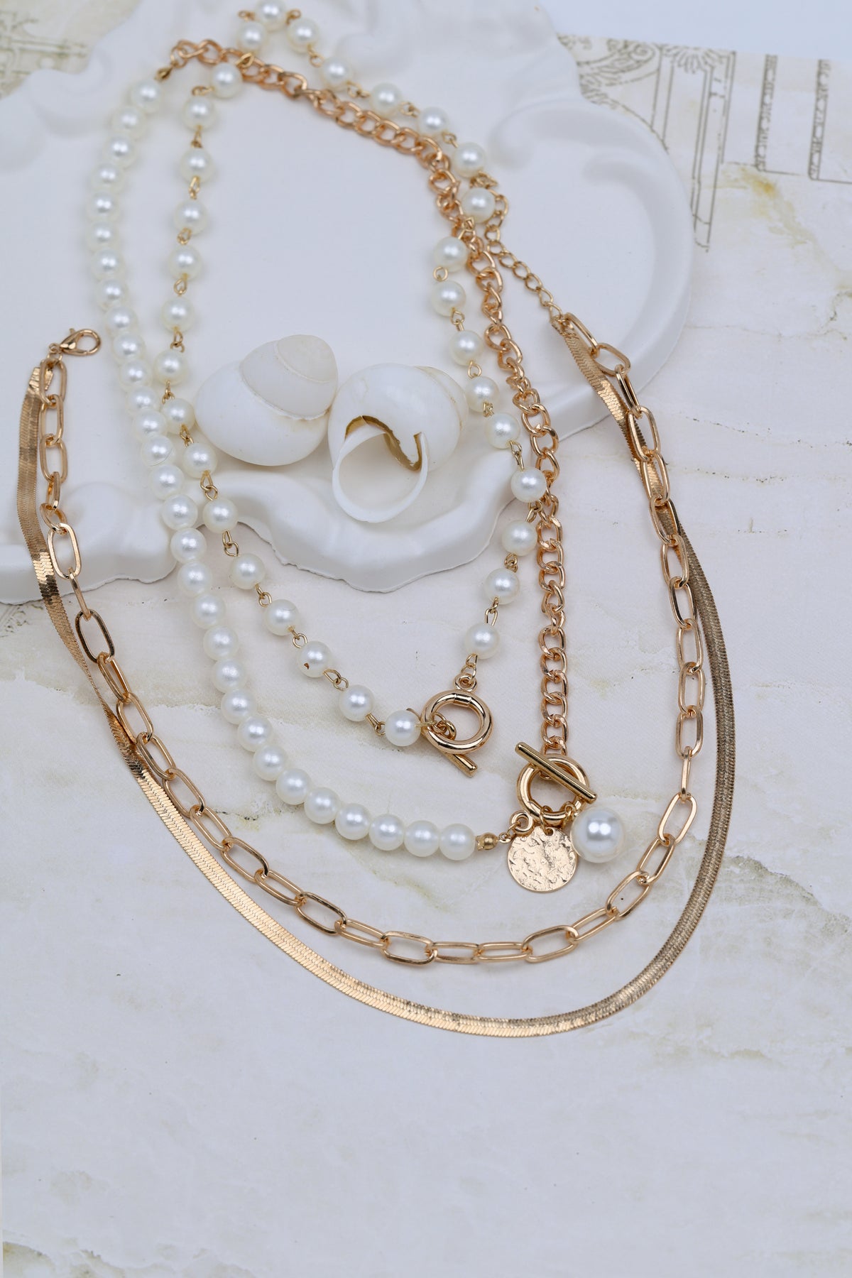 Joker & Witch Alluring Pearl and Gold Chain