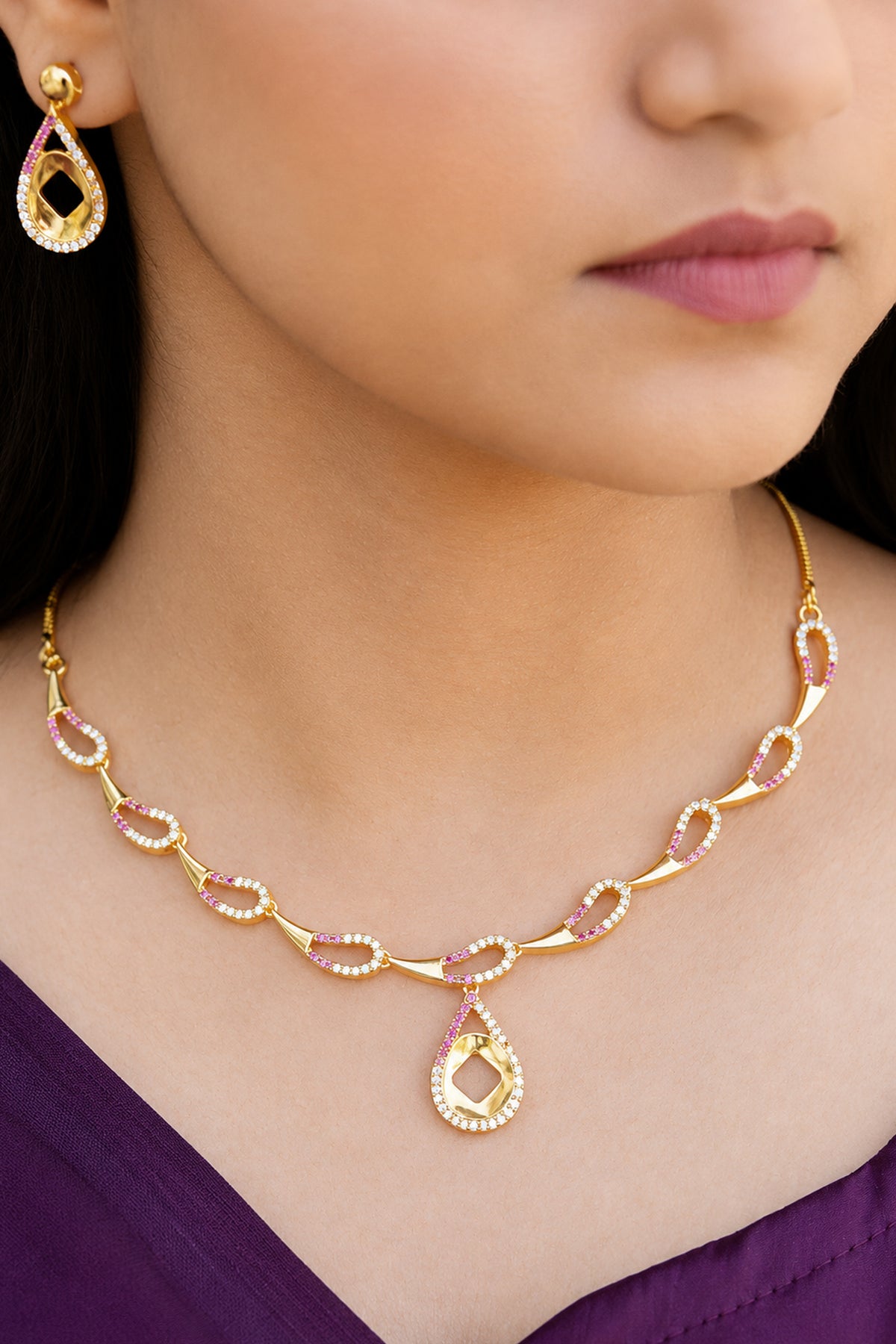 Ruby Kemp Teardrop Choker Set – Traditional Wedding Wear