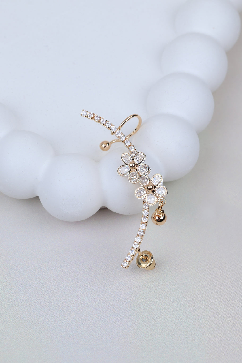 Floral-motif Golden Ear Cuff
