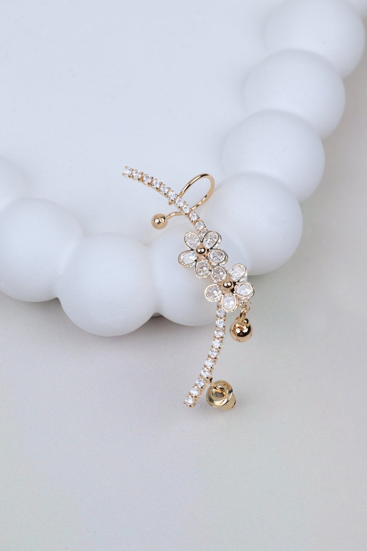 Floral-motif Golden Ear Cuff