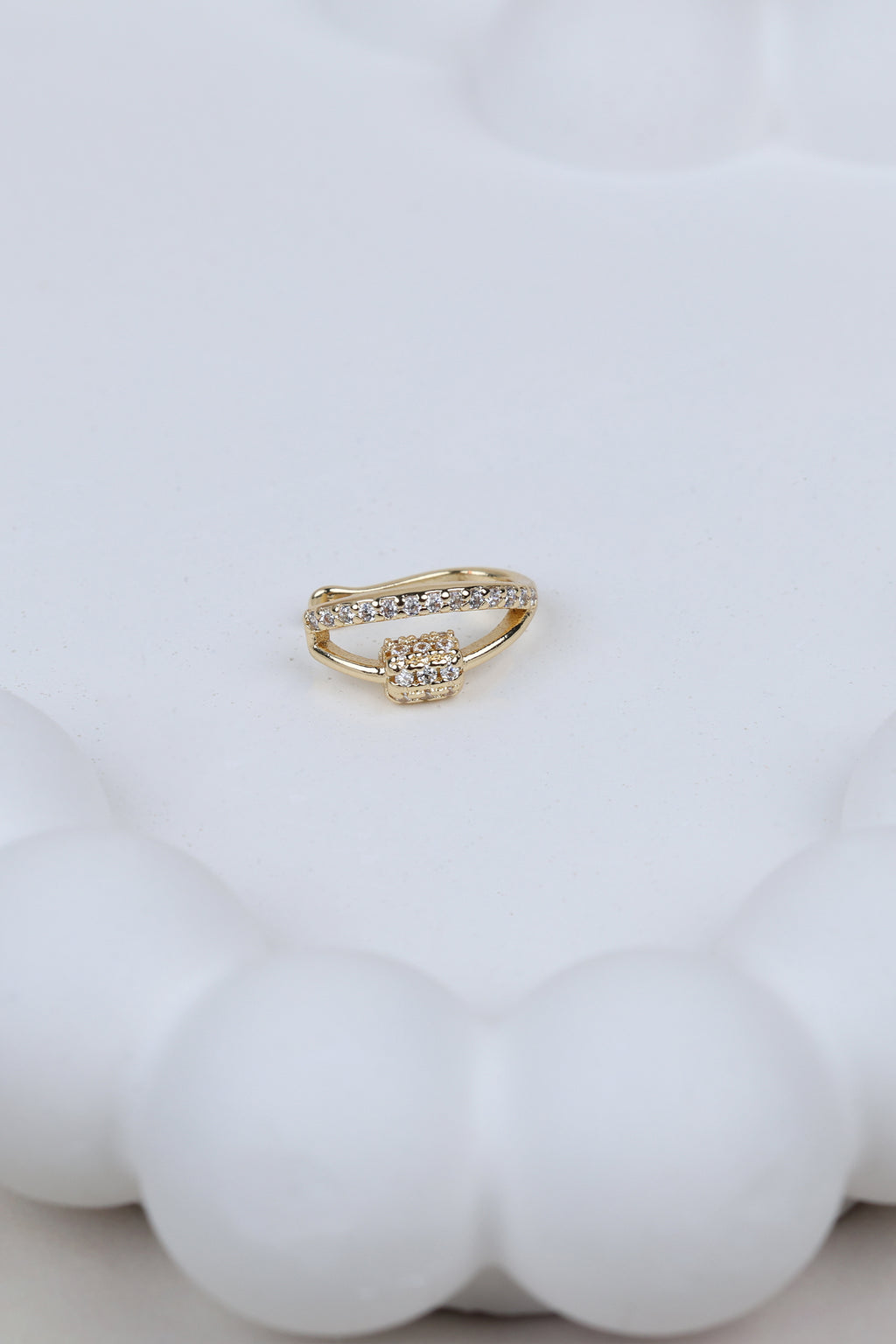 Sculptural Gold Horizon Ear Cuff