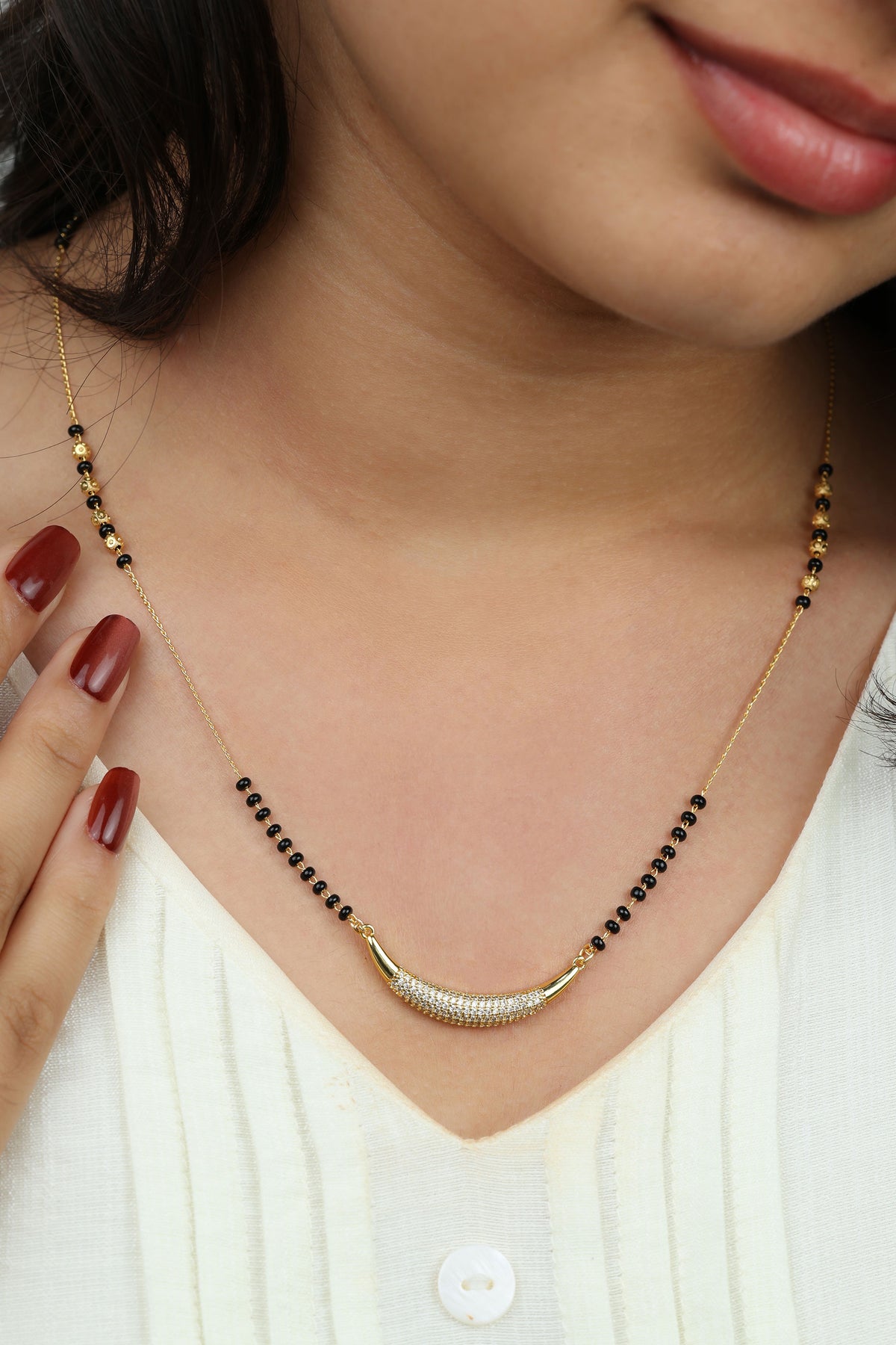 Dainty Gold Mangalsutra – Curved Pavé CZ Bar Pendant Daily Wear Necklace for Women