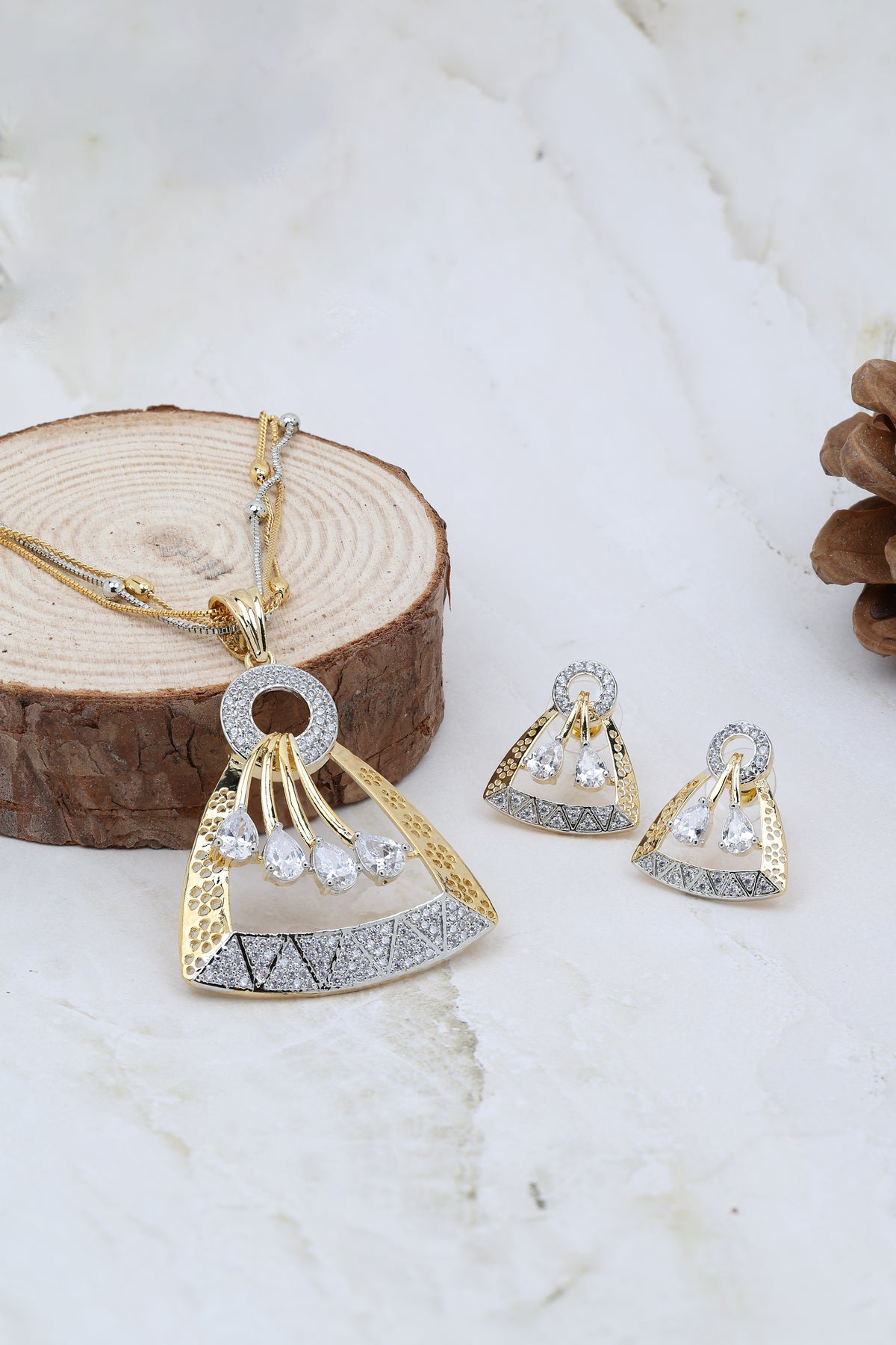 Royal American Diamond Pendant Set