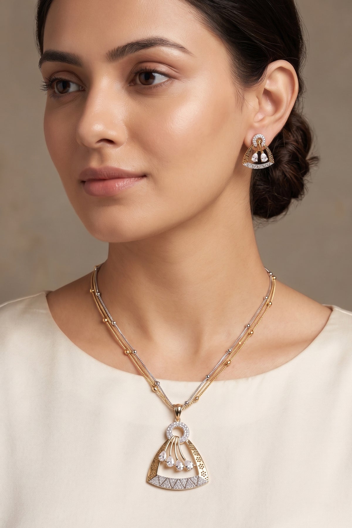 Royal American Diamond Pendant Set
