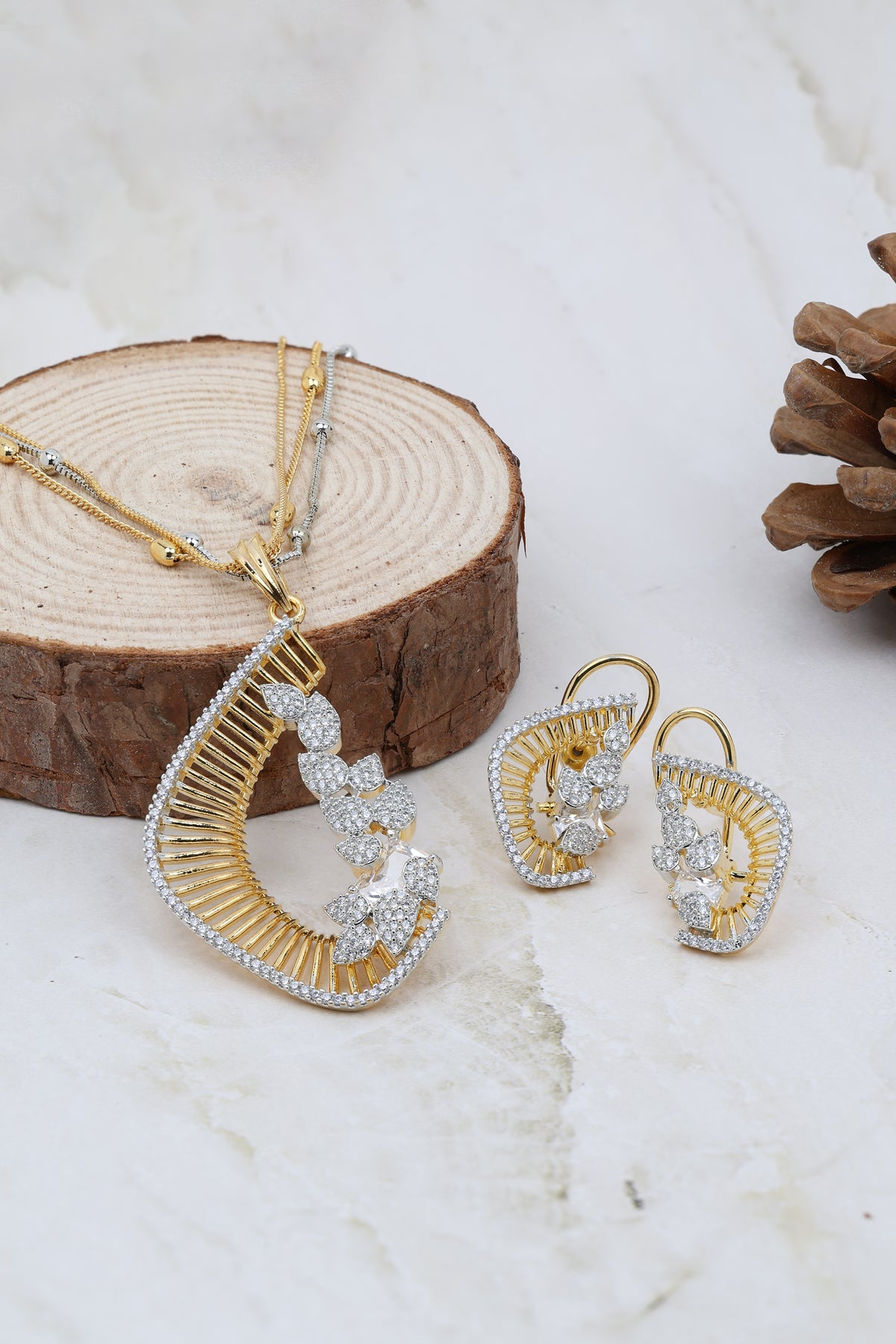 Luxury Crescent Cz Pendant Set for Women