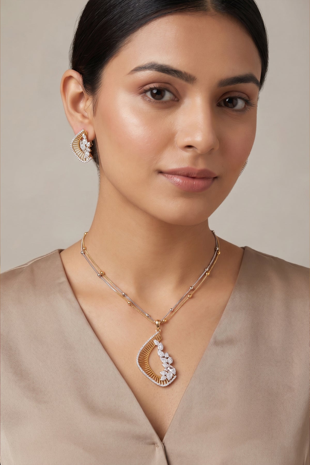 Luxury Crescent Cz Pendant Set for Women