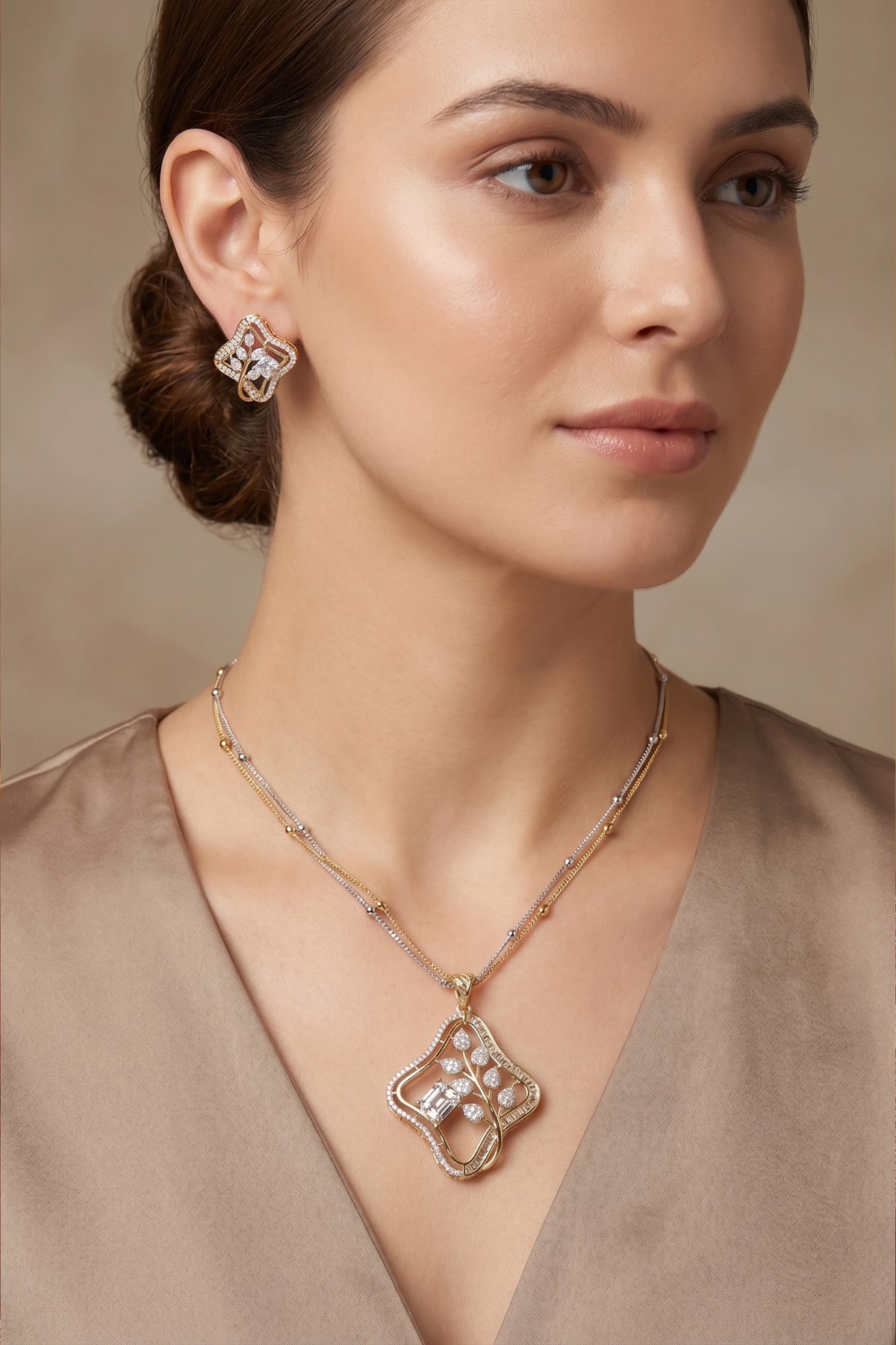 Square N Curves Pendant