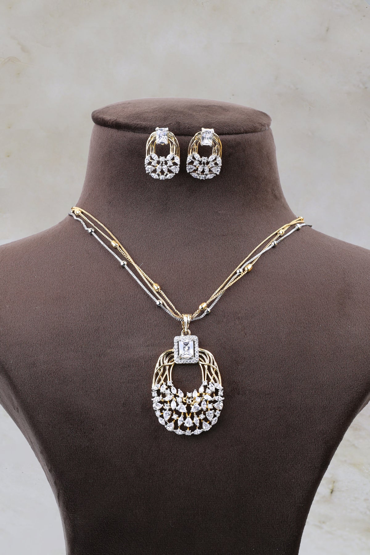 Elegant American Diamond Pendent Chain Necklace Set