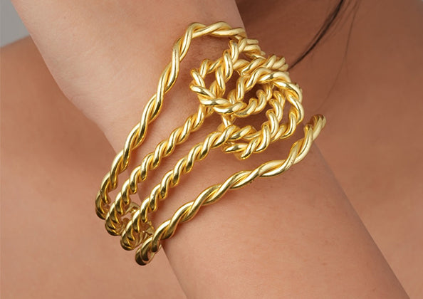 Handcuff