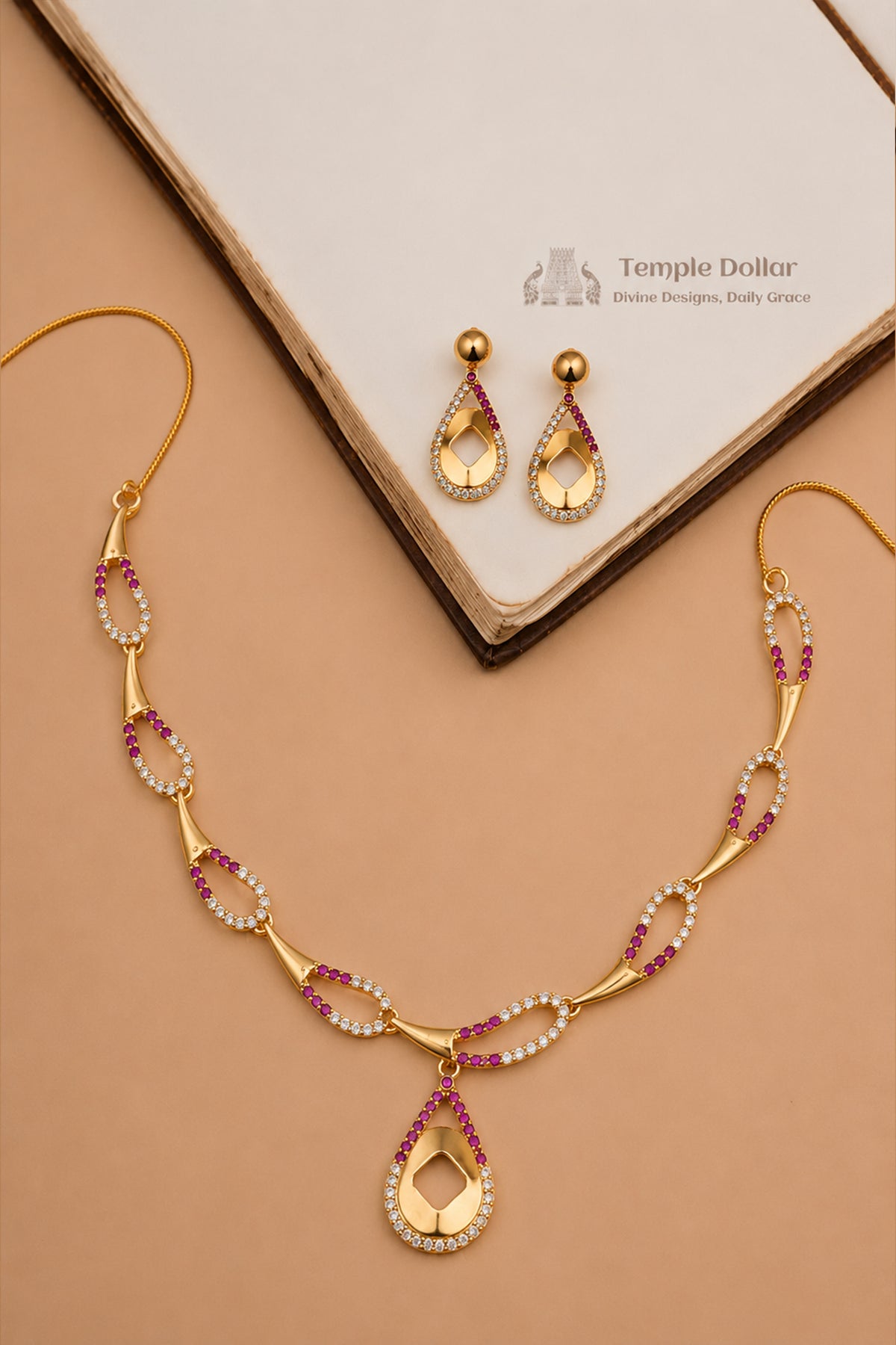 Ruby Kemp Teardrop Choker Set – Traditional Wedding Wear