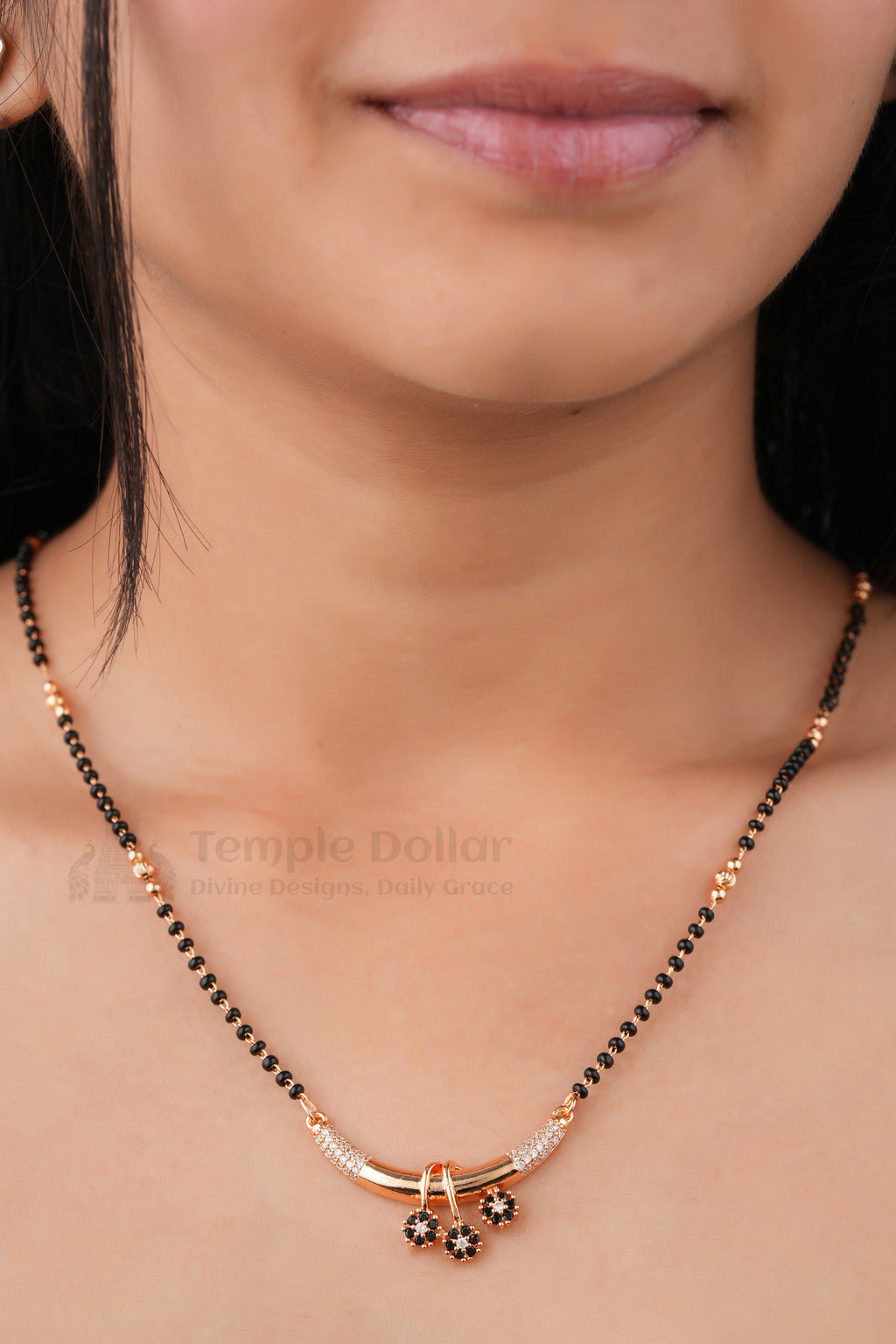 Midnight Floral Drop Mangalsutra