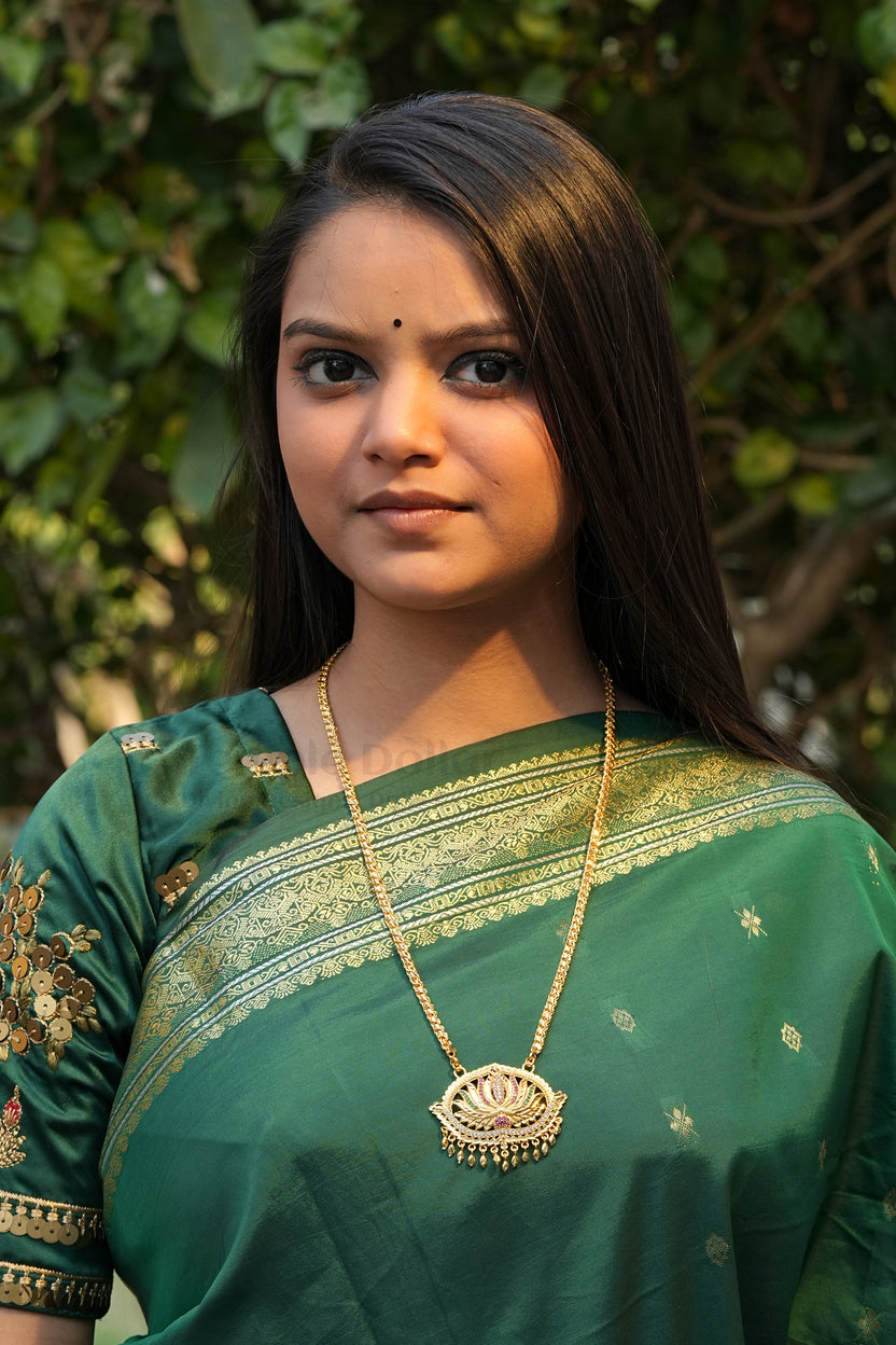 Oval Lotus Pendant with Square Mesh Chain