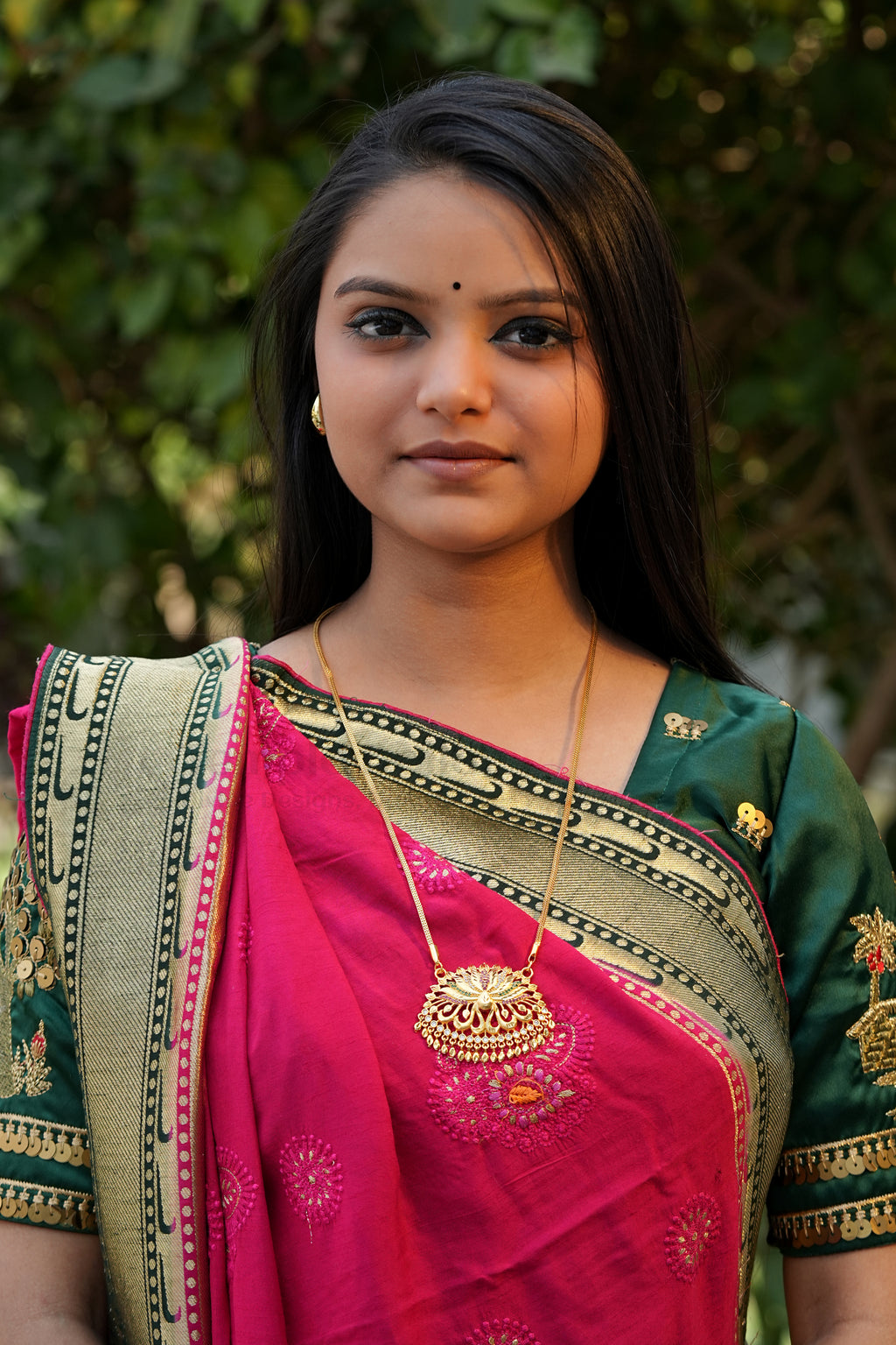 Lotus Paisley Textured Pendant with Mugappu Chain