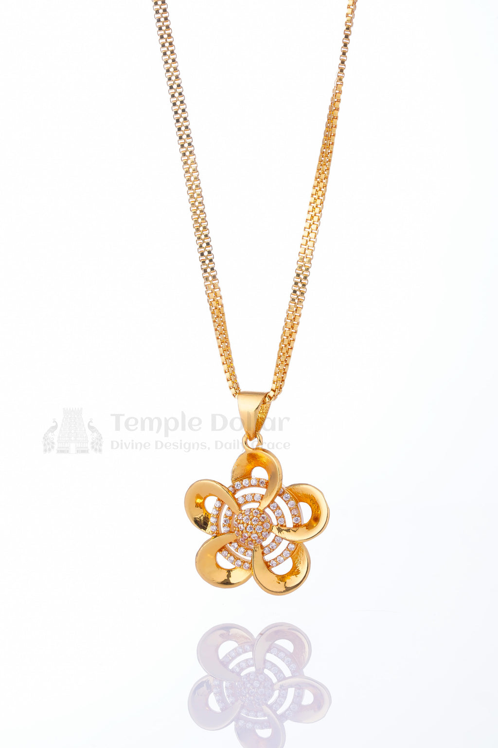 Elegant Swan Crystal Pendant