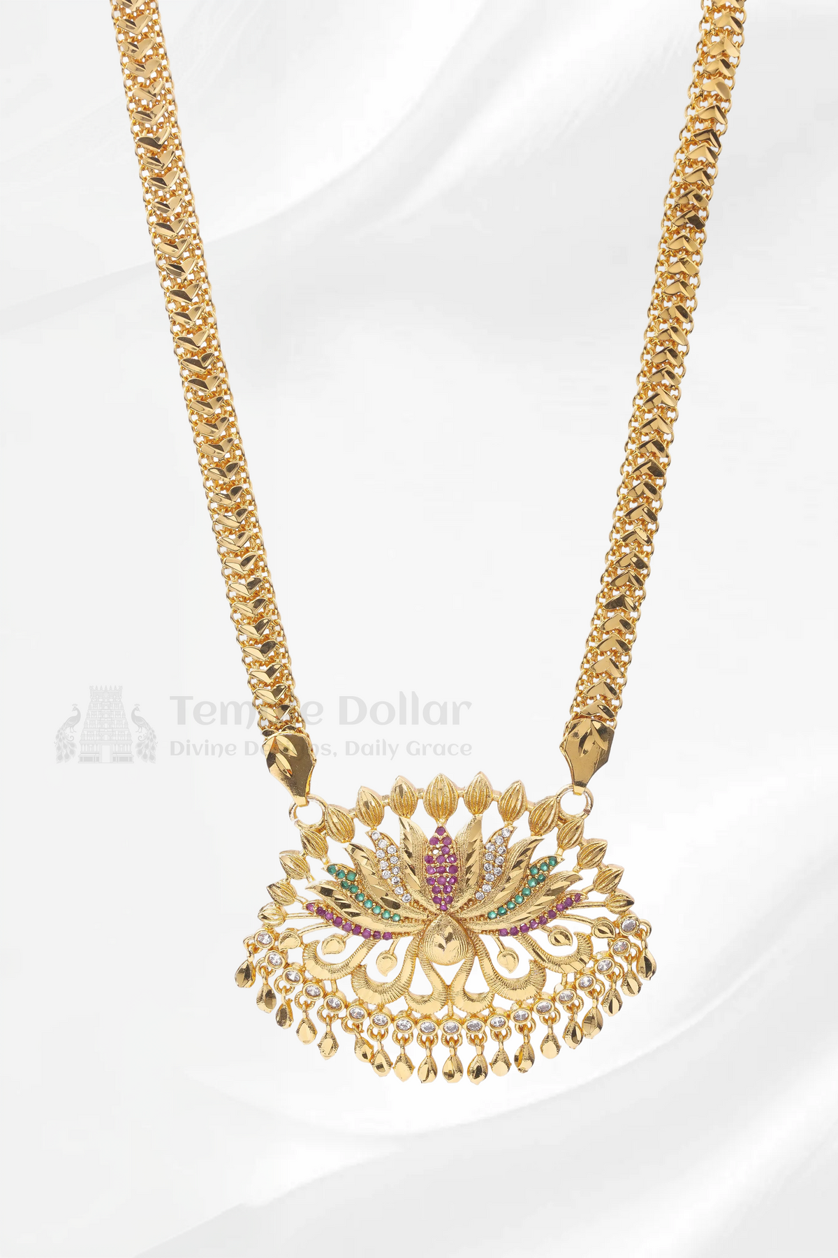 Lotus Paisley Textured Pendant with V-Link Chain