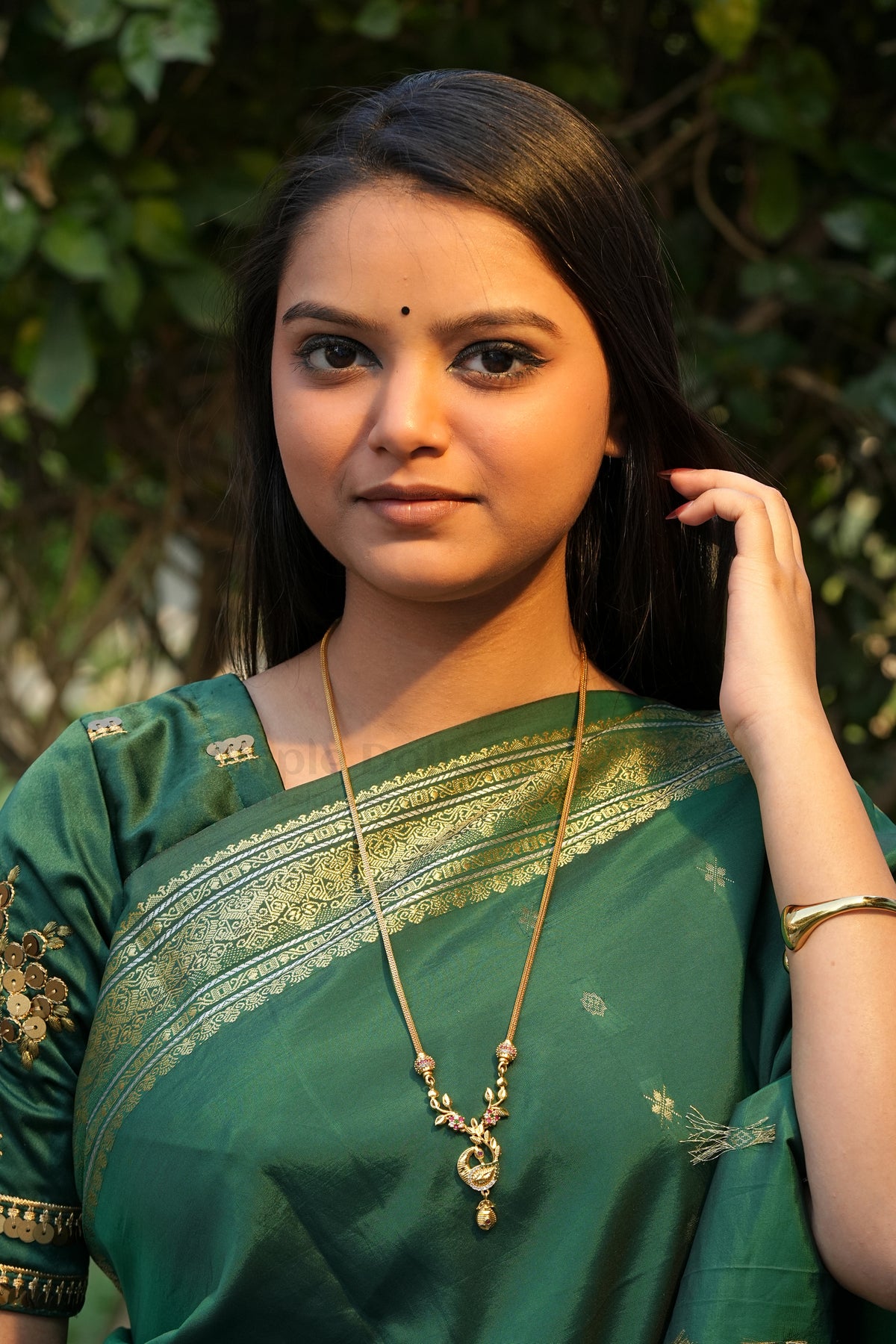 Floral Vine Peacock Pendant with Mugappu Ball Chain