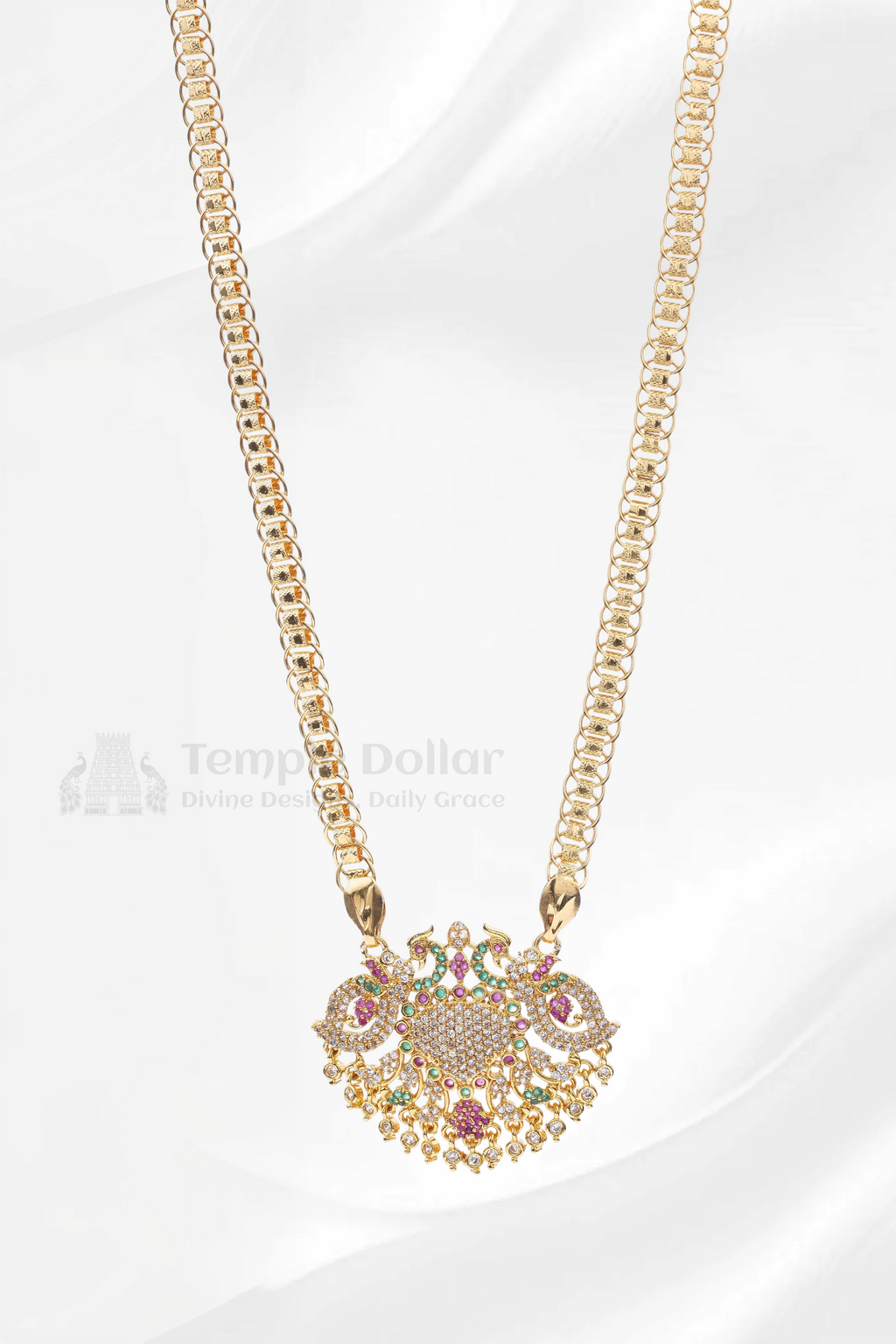 Grand Traditional Motif Pendant with Indo-Italian Box Chain