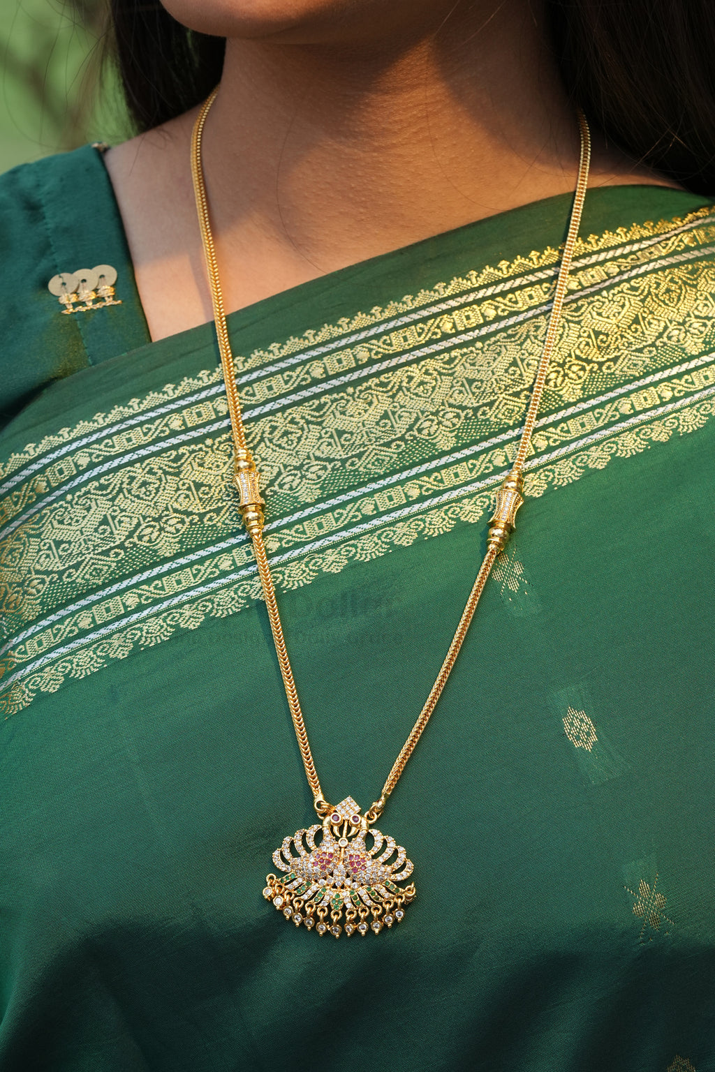 Twin Peacock Pendant with Mugappu Side Accents