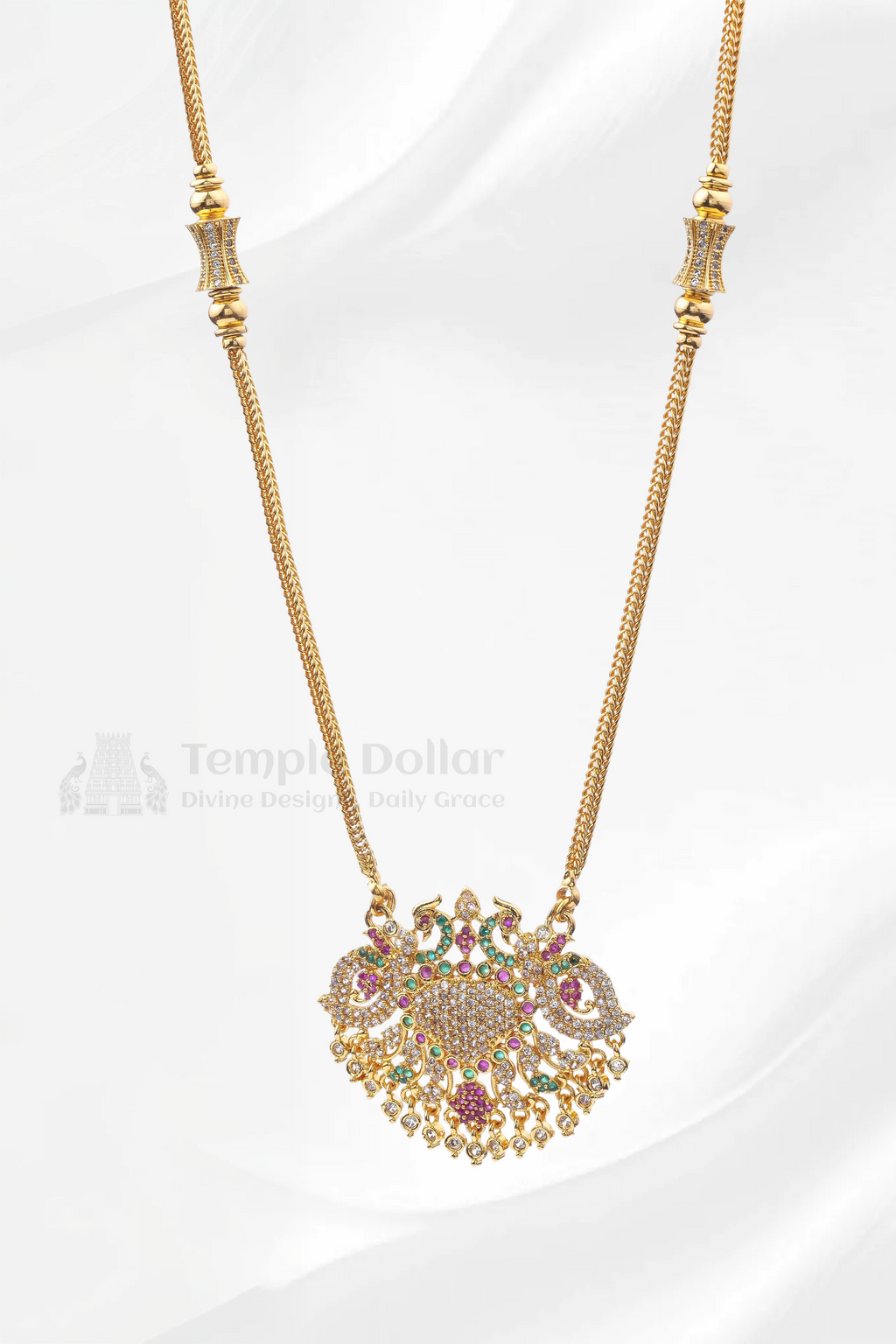 Grand Traditional Motif Pendant with Twisted Rope Chain