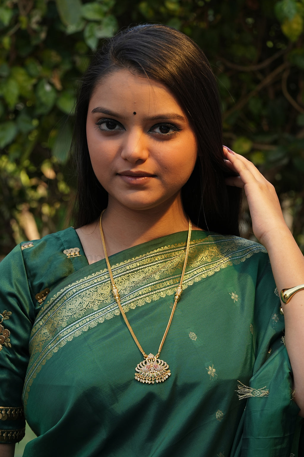 Twin Peacock Pendant with Mugappu Side Accents