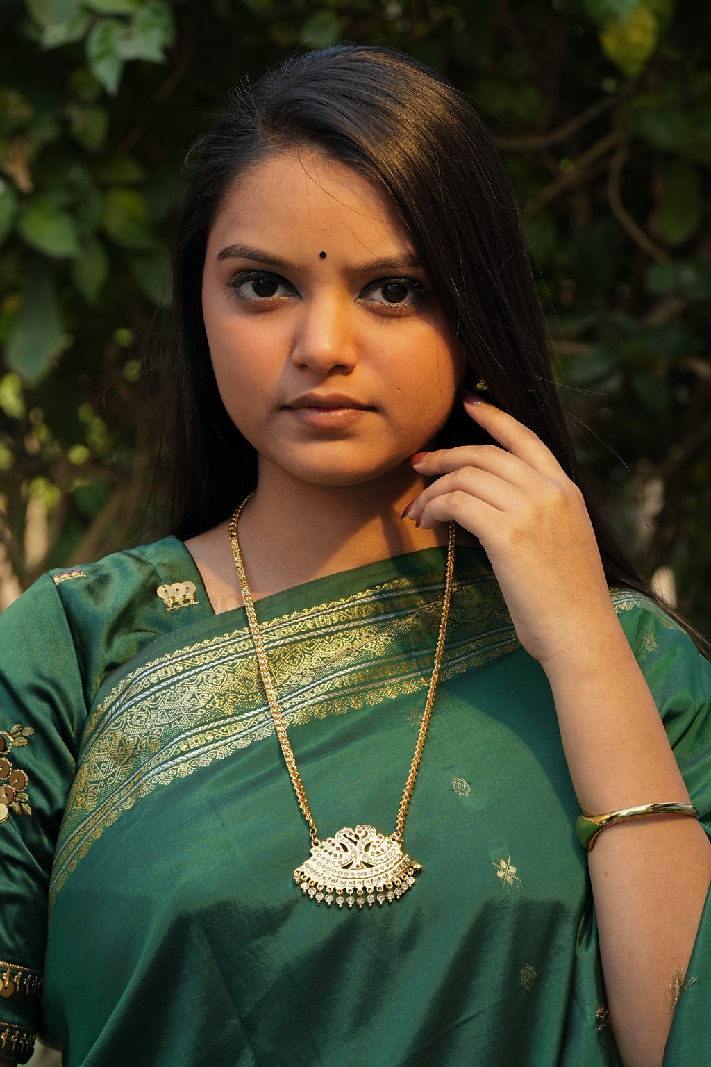 Twin Swan Annapakshi Pendant with Mugappu Chain