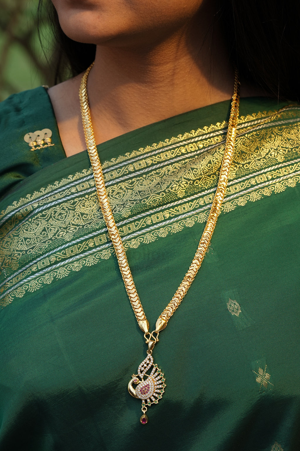 Side Feather Peacock Pendant with V-Link Chain