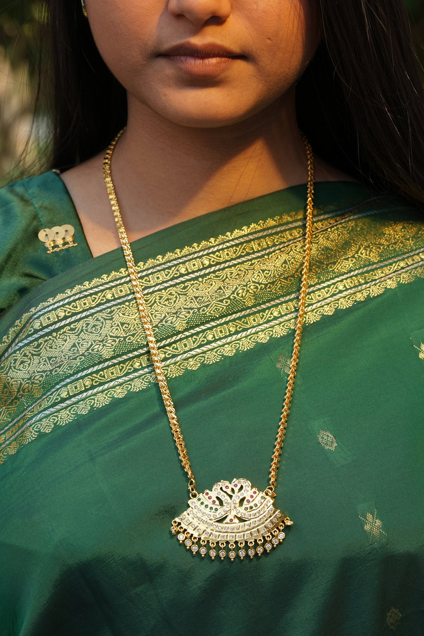 Twin Swan Annapakshi Pendant with Mugappu Chain