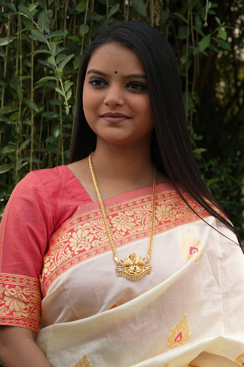 Twin Swan Textured Pendant with V-Link Chain