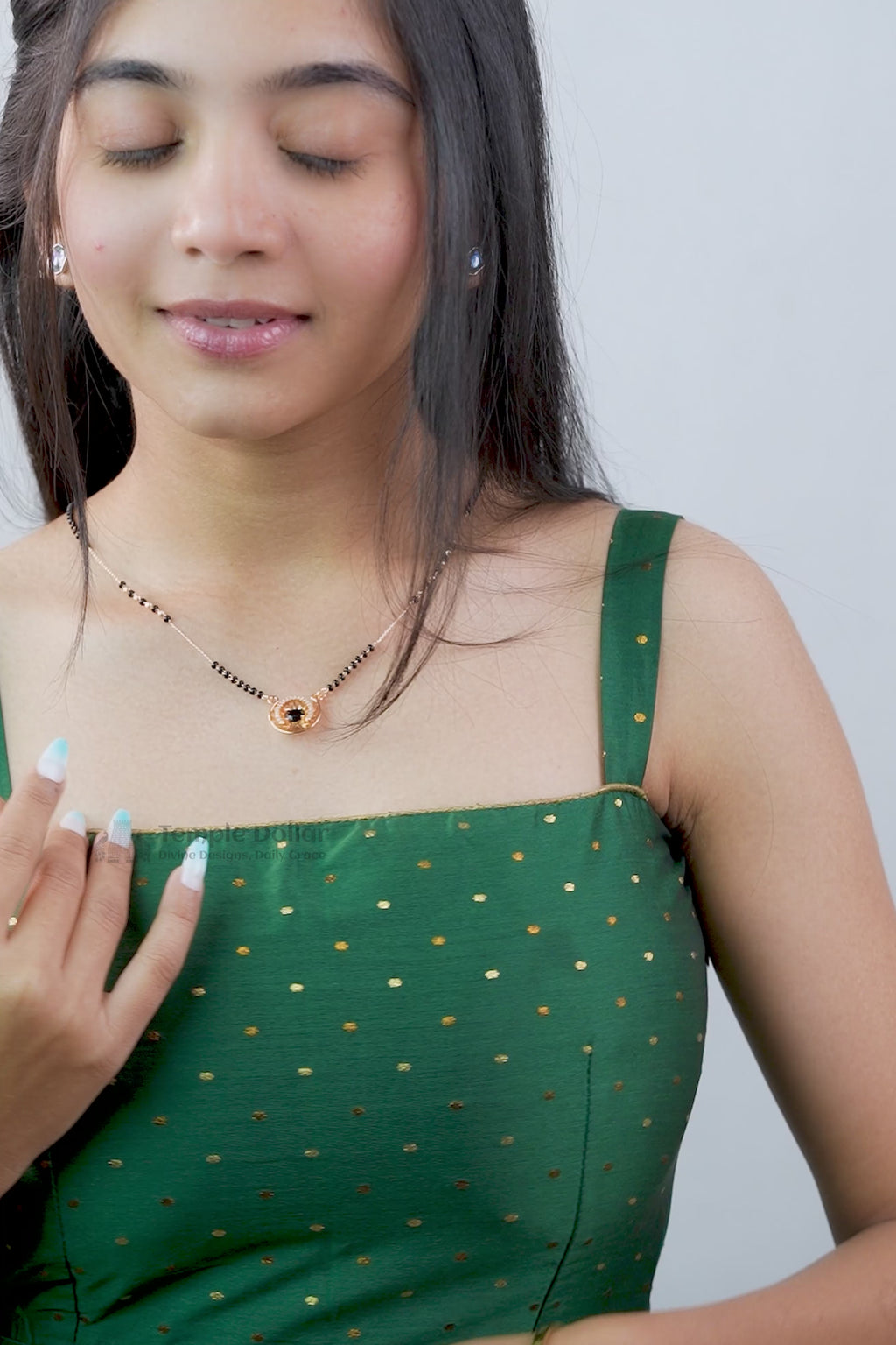 Sapphire Sunburst Pendant Mangalsutra