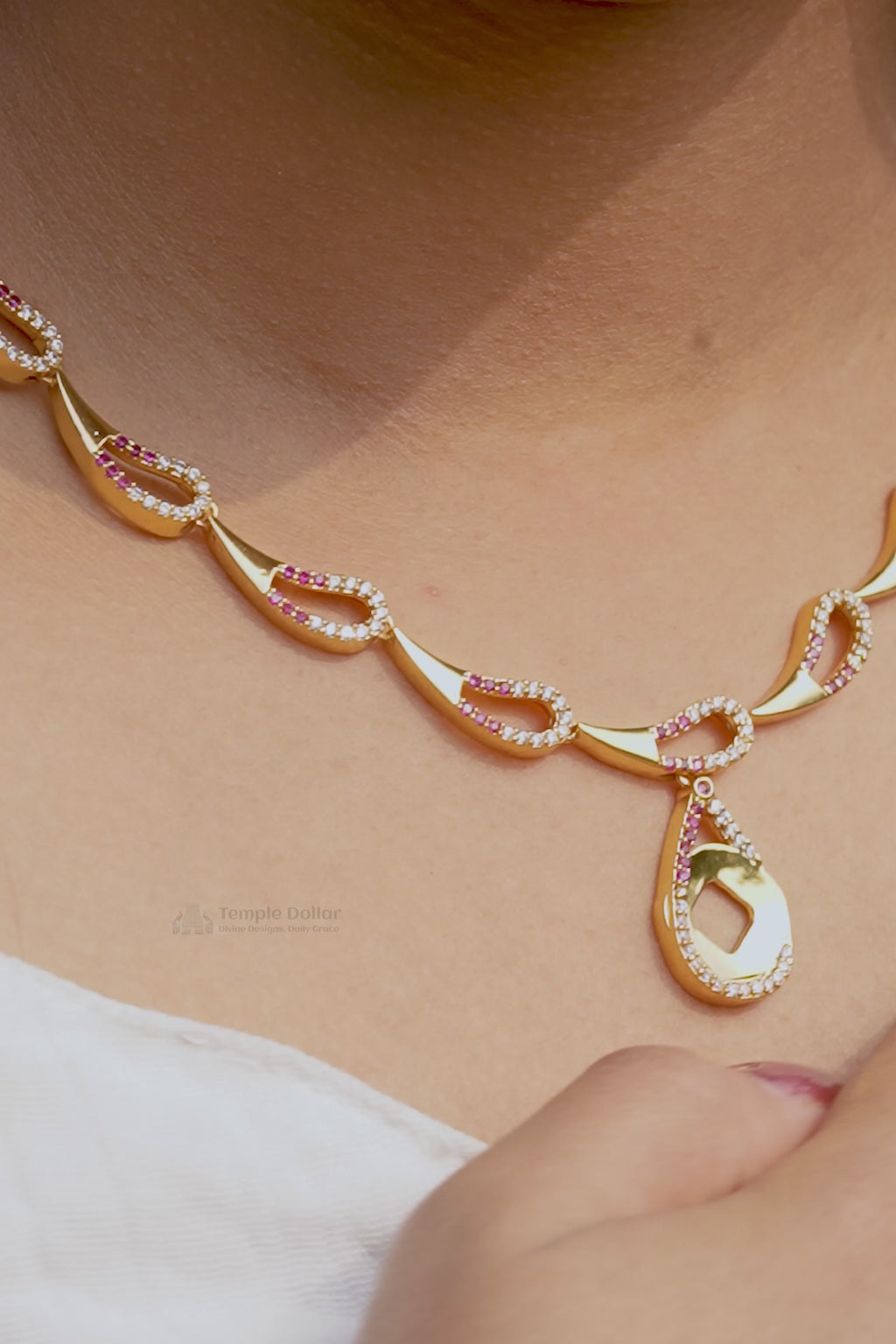 Tempeldollar Festive Ruby Kemp Style Teardrop Choker Set | Traditional Wedding Wear Gold Plated Necklace & Earring Set