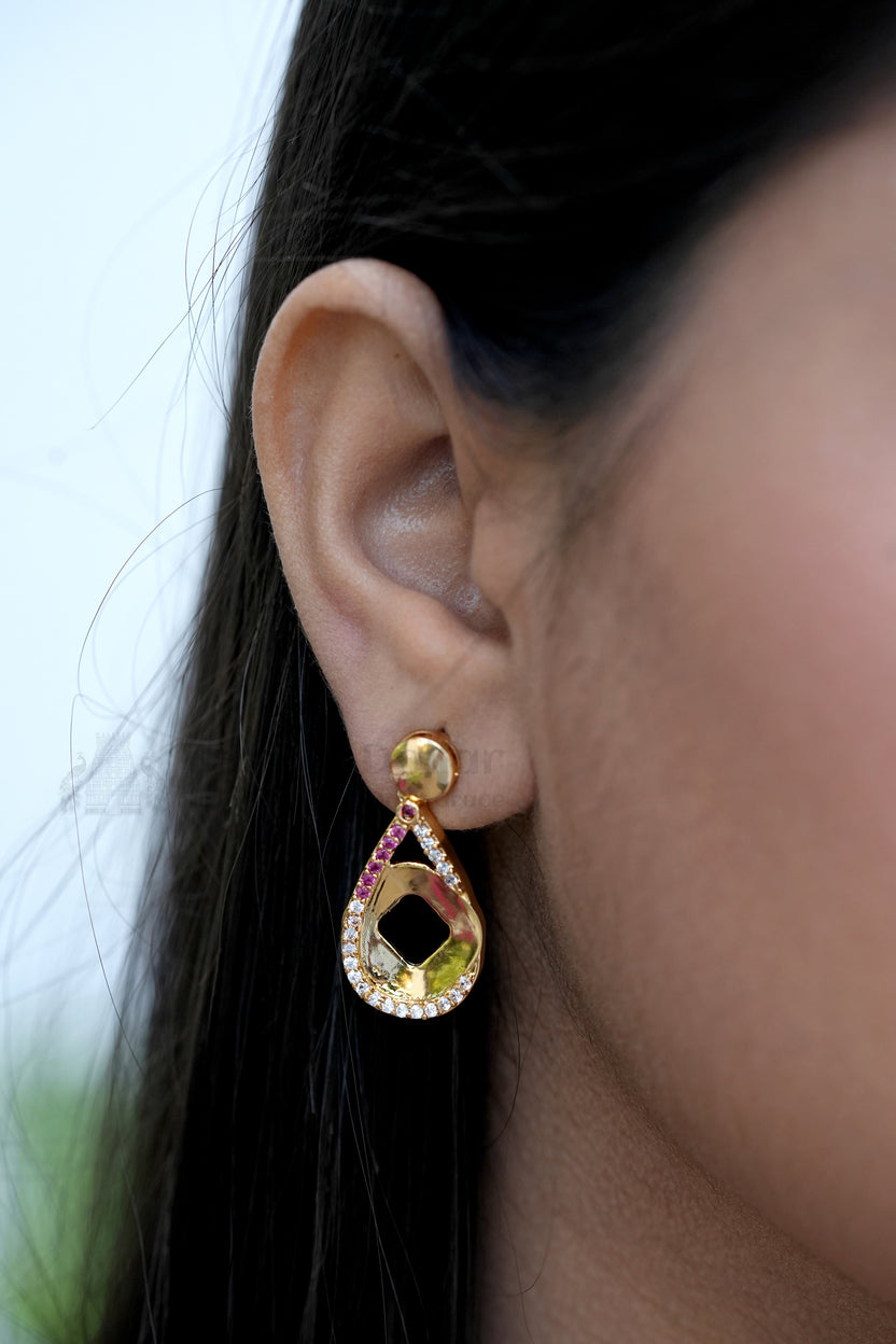 Tempeldollar Festive Ruby Kemp Style Teardrop Choker Set | Traditional Wedding Wear Gold Plated Necklace & Earring Set