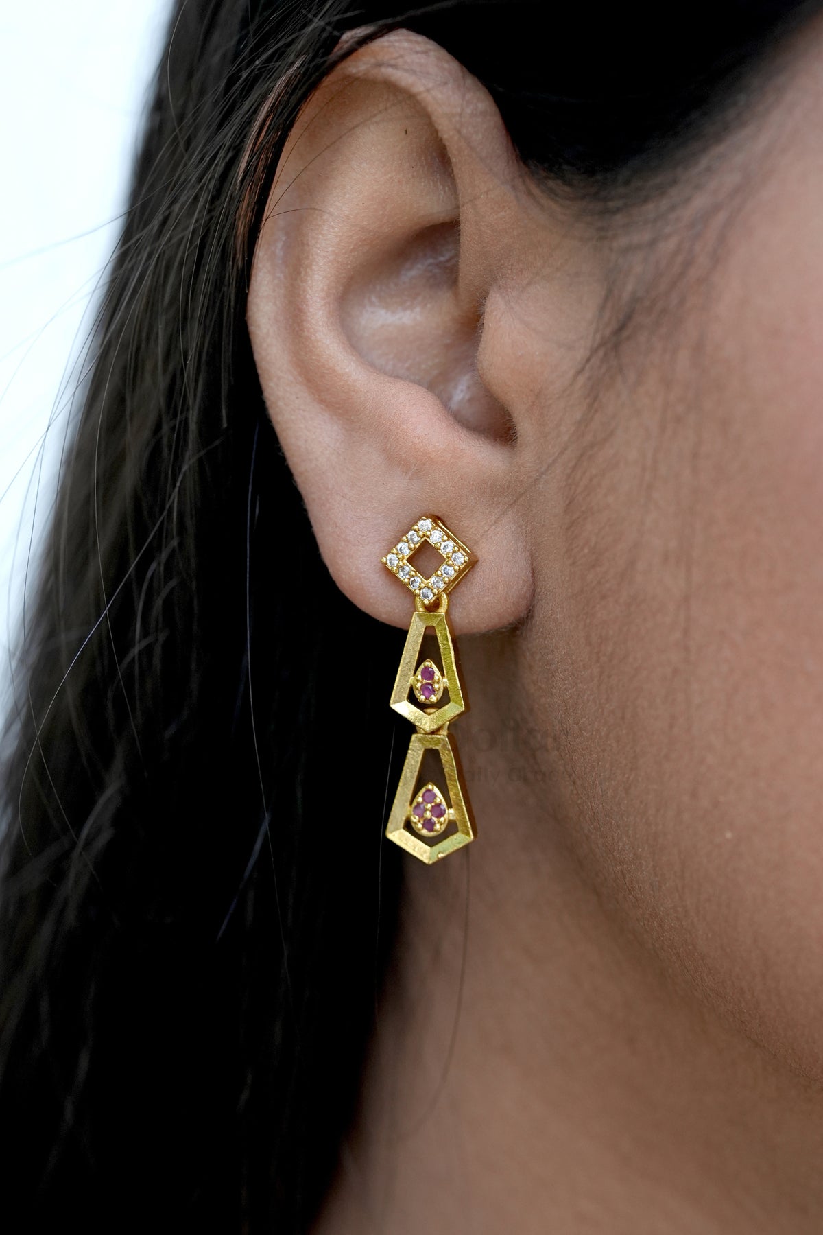 Antique Pentagon Motif Necklace & Drop Earrings Set